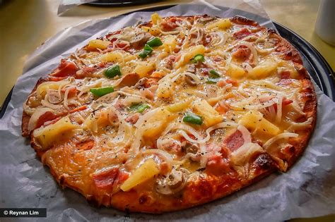 alberto's pizza iloilo